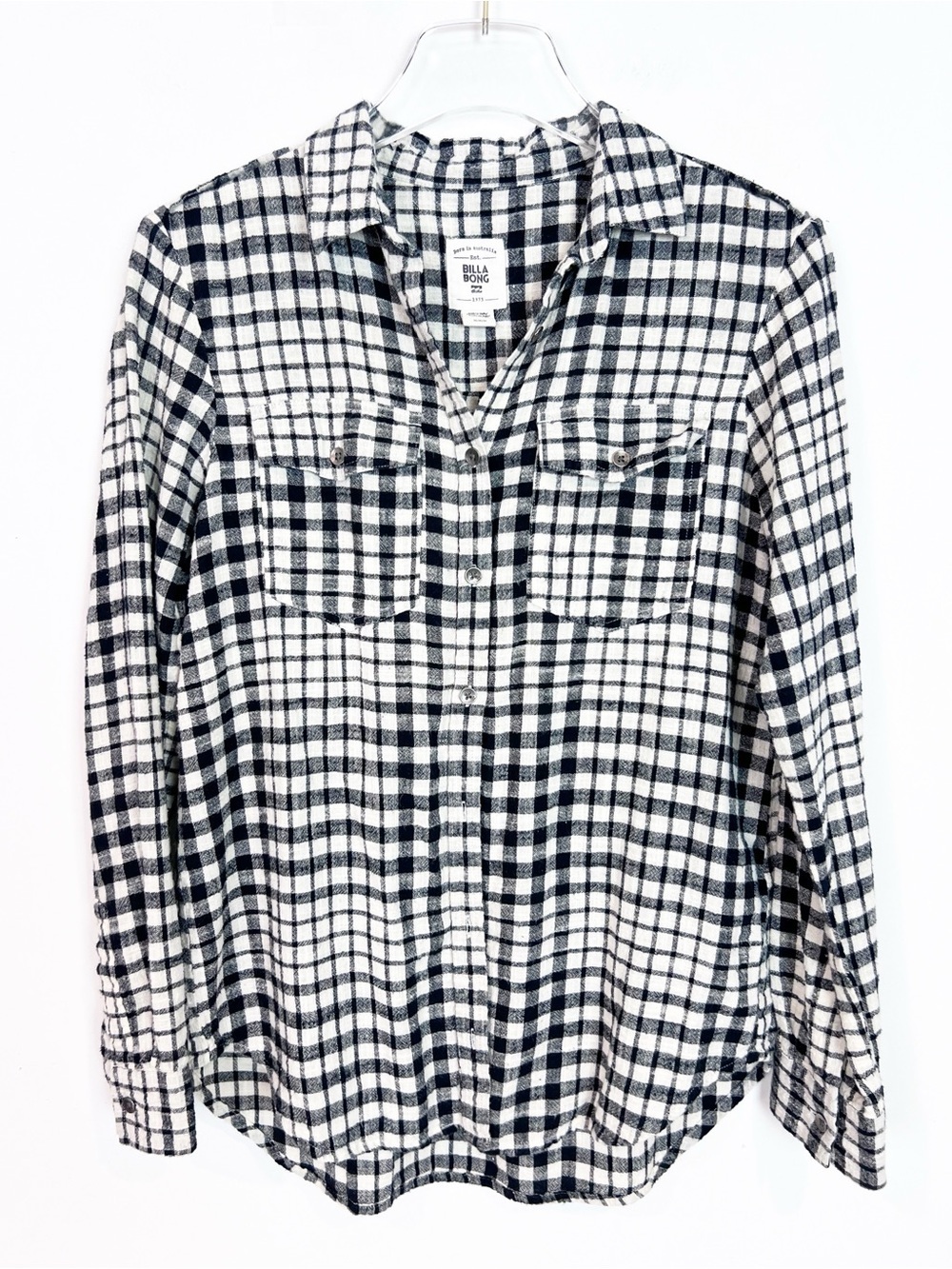 BILLABONG NAVY CREAM PLAID LONG SLEEVE BUTTON FRONT SHIRT WOMENS MEDIUM